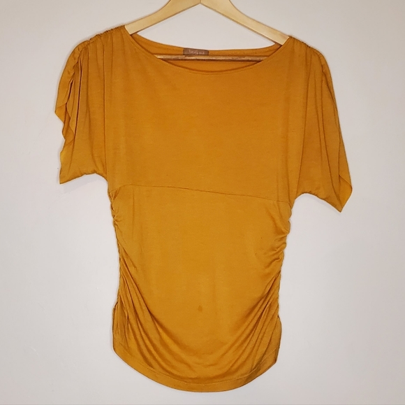 Golden Glam Yellow Side Ruched Feminine Top - Picture 7 of 11